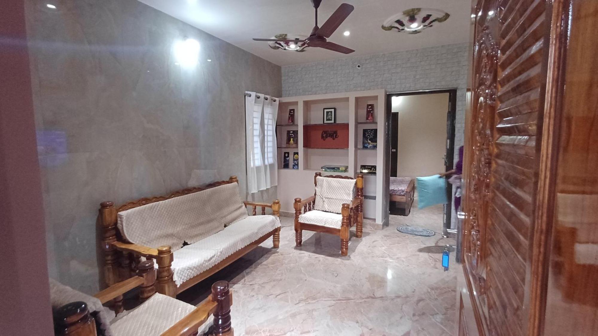 Shi'S Thulasi 2Bhk In Coimbatore Near To Karpagam College, Palakkad Highway, Rathinam College And More Екстериор снимка